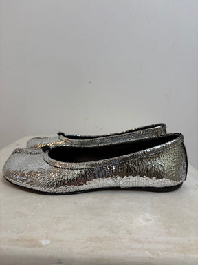Maison Margiela Silver Crackled Leather Tabi Ballet Flats, 38