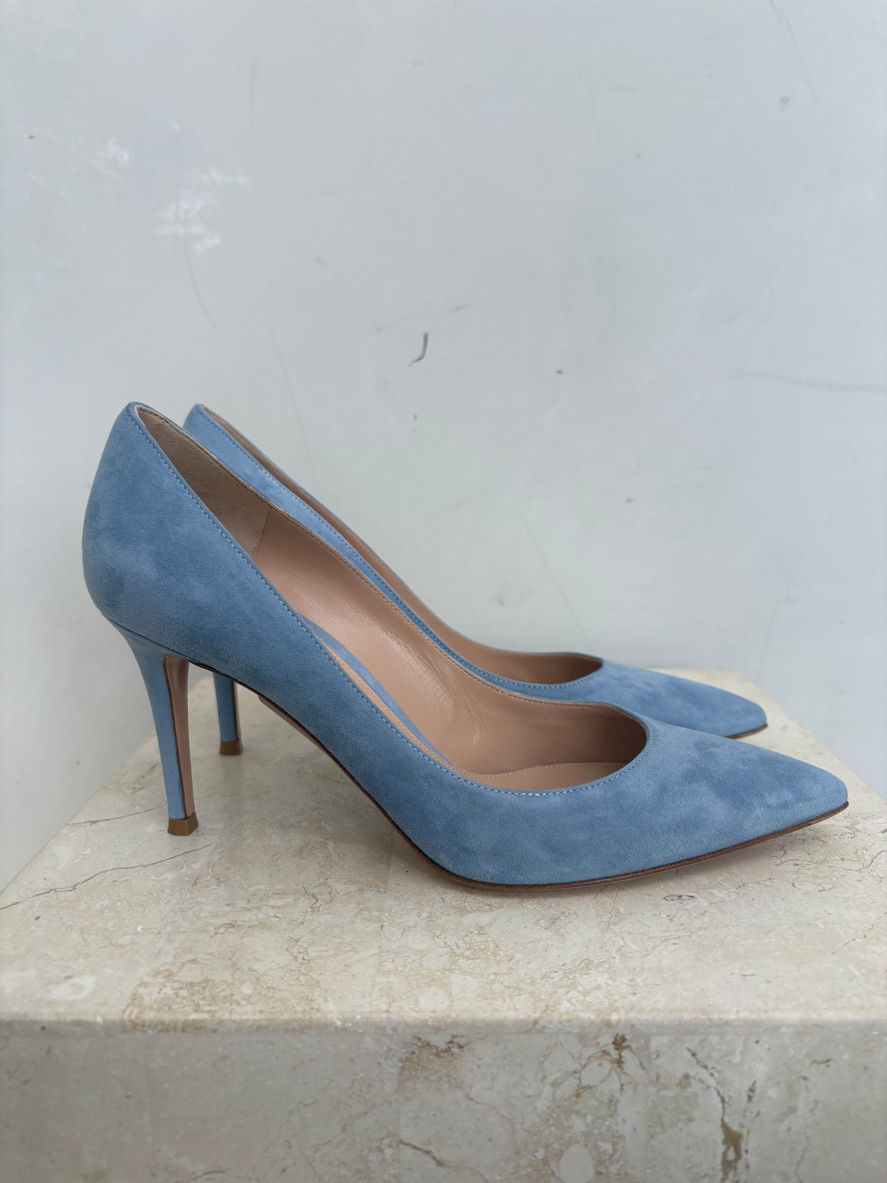 Gianvito Rossi Blue Suede Pointed Pump, 38.5
