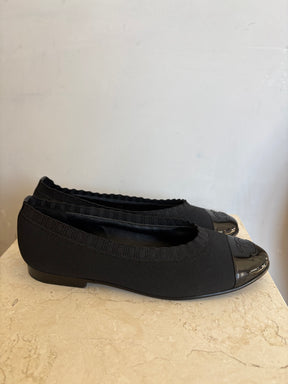 Chanel Black Fabric and Patent Ballet Flats, 38 C