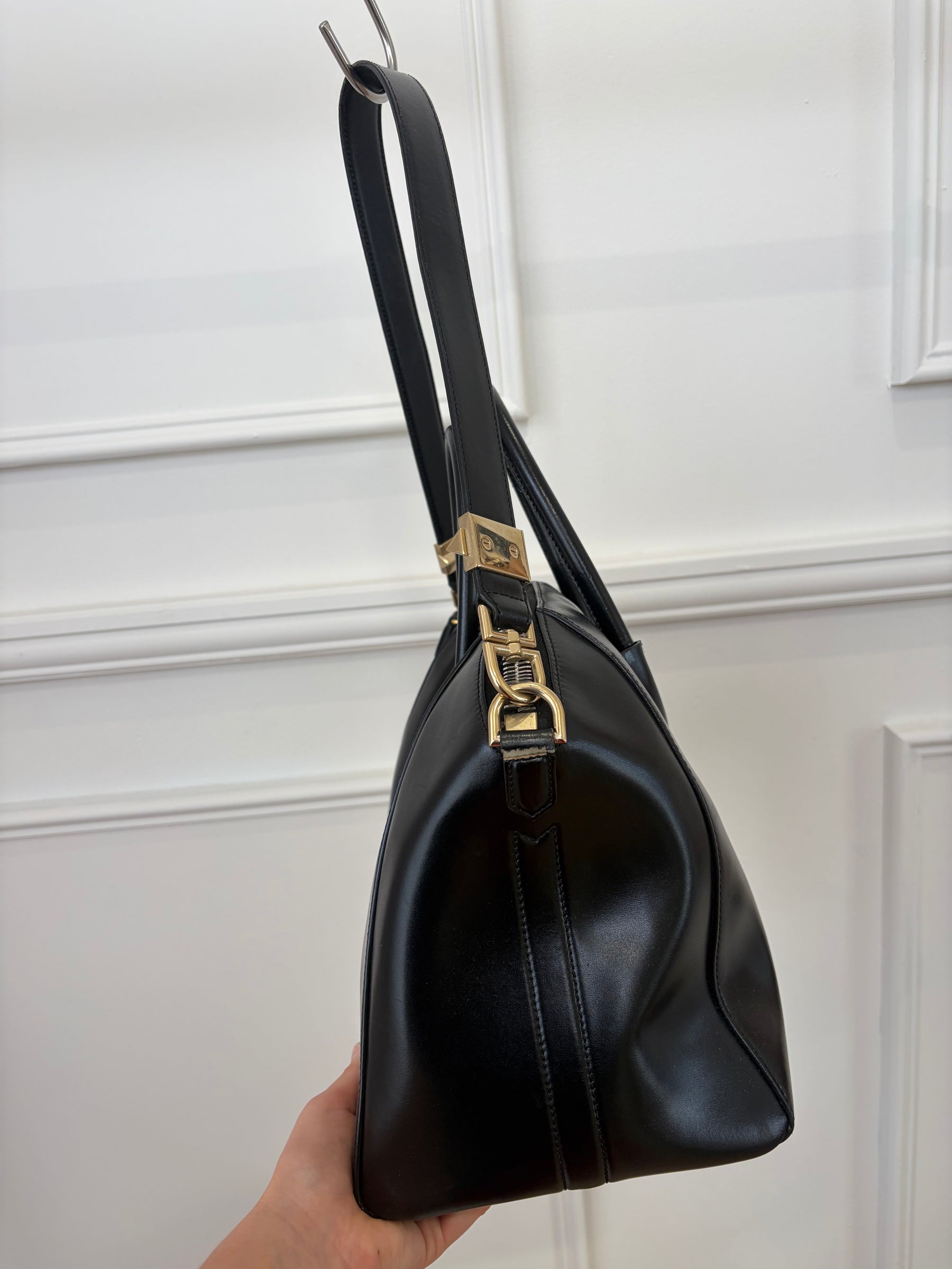 Givenchy Black Leather Medium Antigona Tote