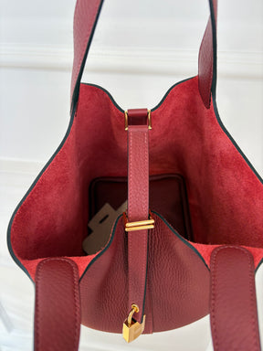 Hermès Rouge H Clemence Leather Picotin 18