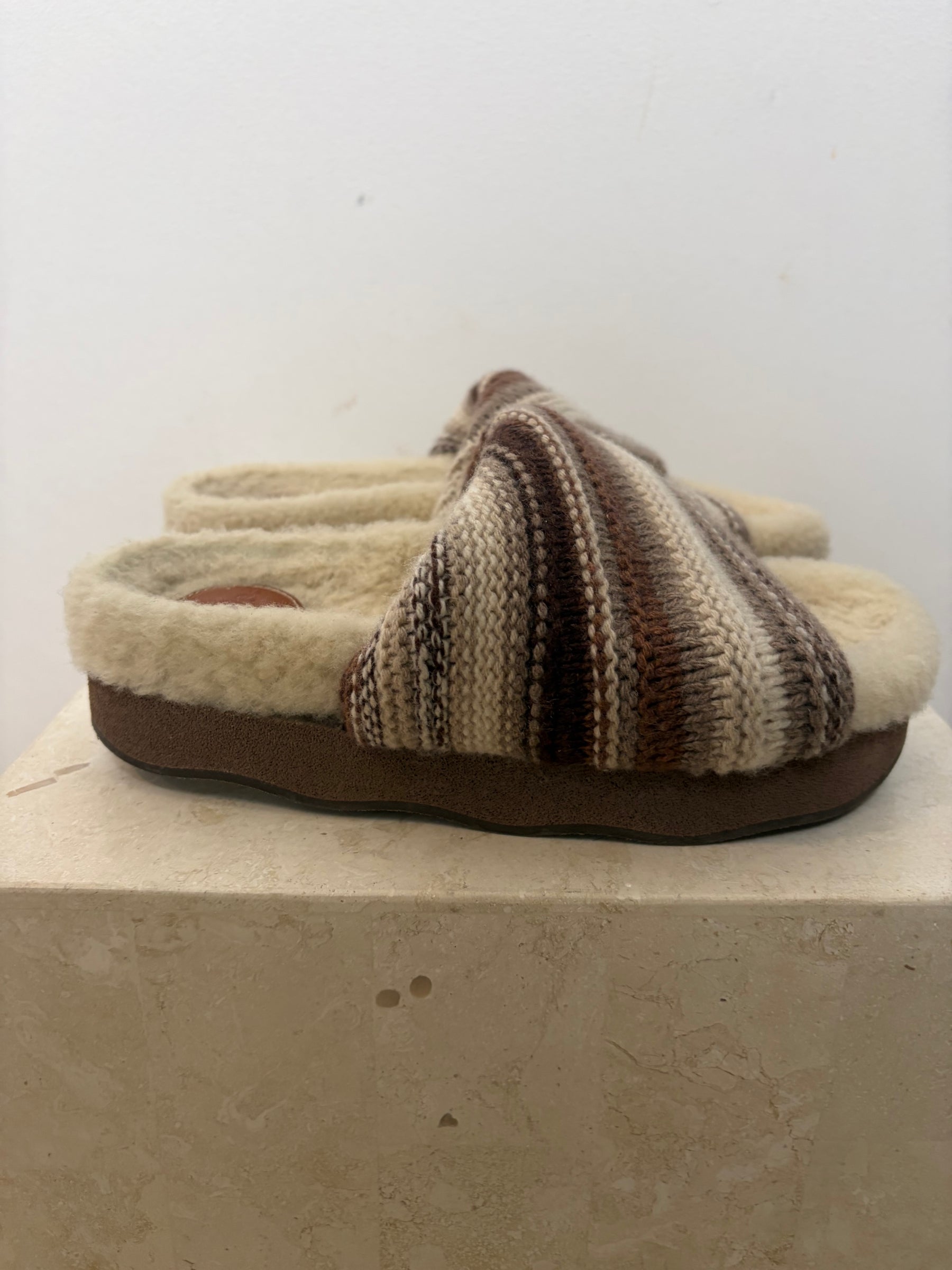 Chloé Brown and Cream Knit Shearling Wavy Slides, 37