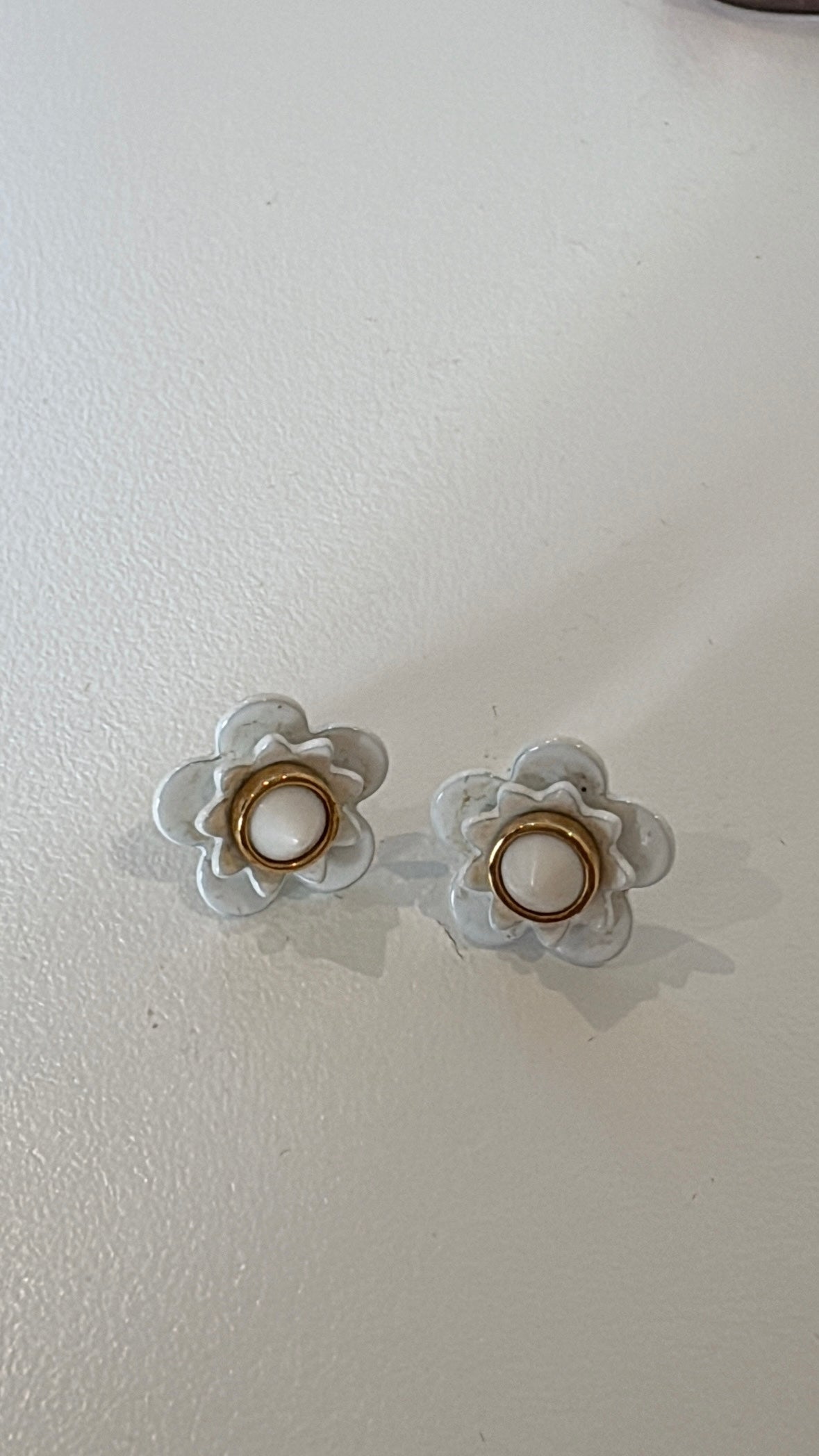 Fendi White Acrylic Flower Stud Earrings