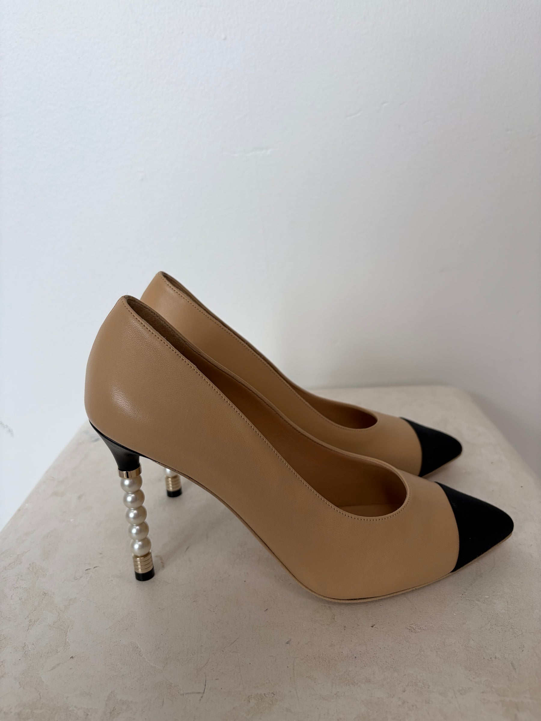 Chanel Beige and Black Pearl Heel Pump, 39 C