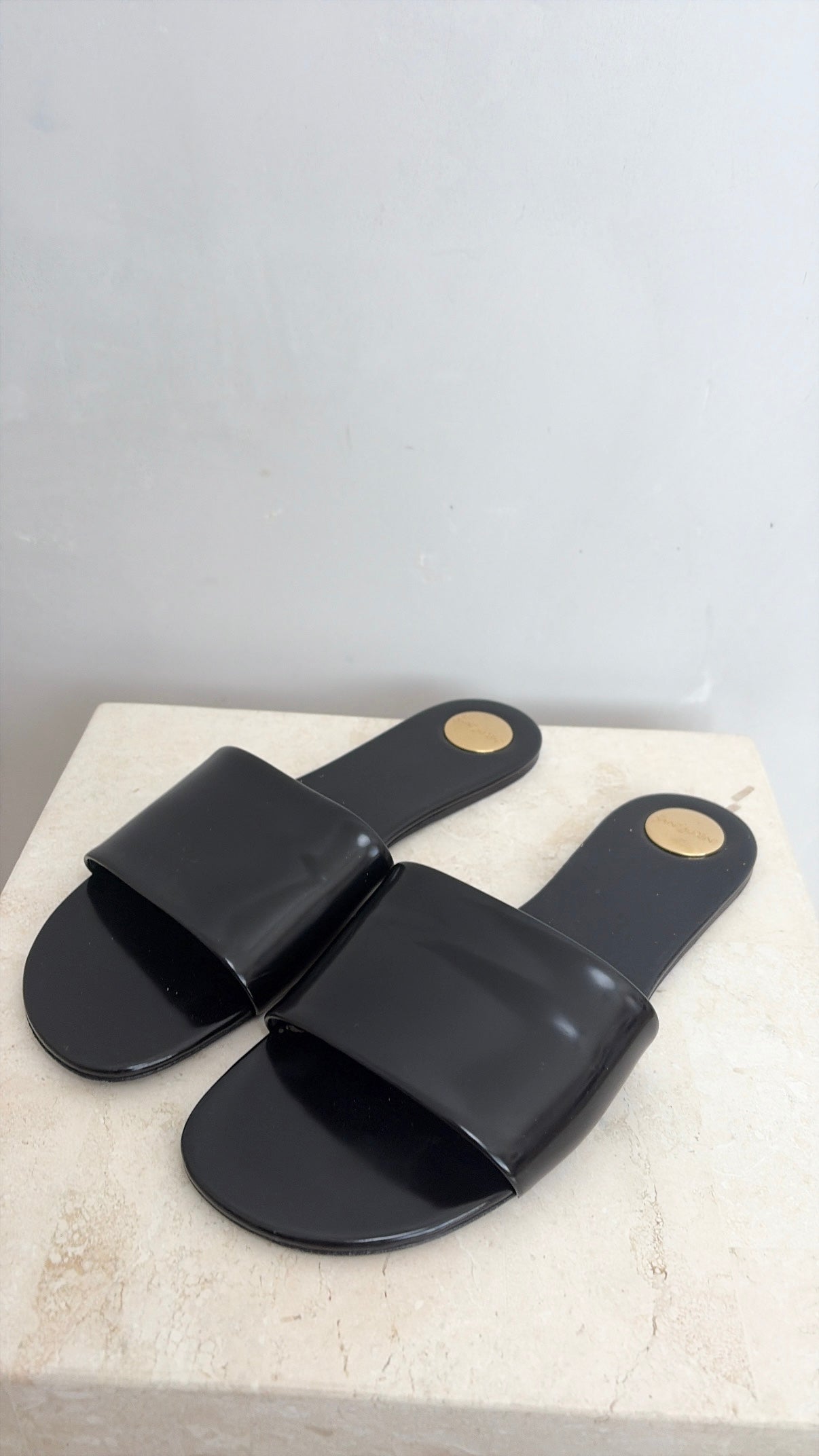 Saint Laurent Black Patent Leather Carlyle Slides, 39