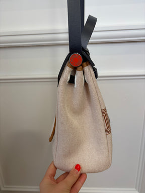 Hermès Herbag 31 "Circuit 24" in Ecru Toile Canvas and Navy Leather