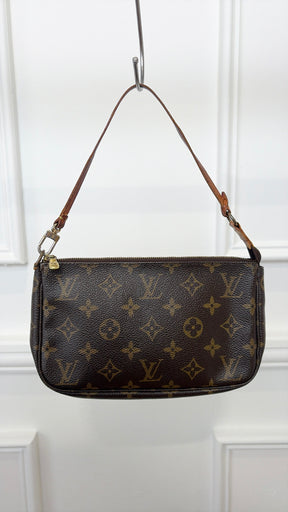 Louis Vuitton Canvas Monogram Pochette Accessoires