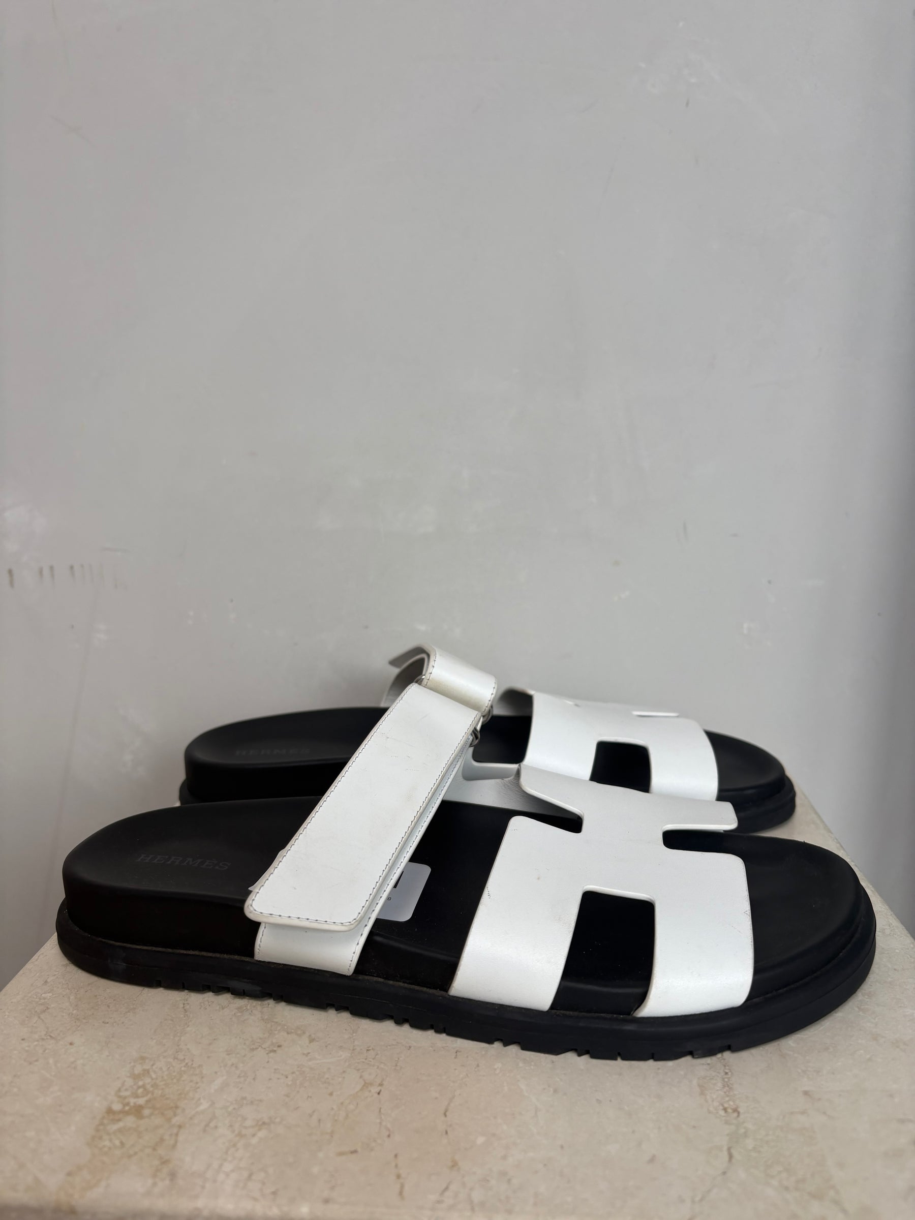 Hermès Chypre Slides White, 41