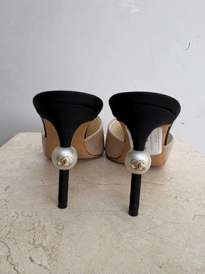Chanel Beige Leather and Black Grograin Pointed Pearl Mule, 36C