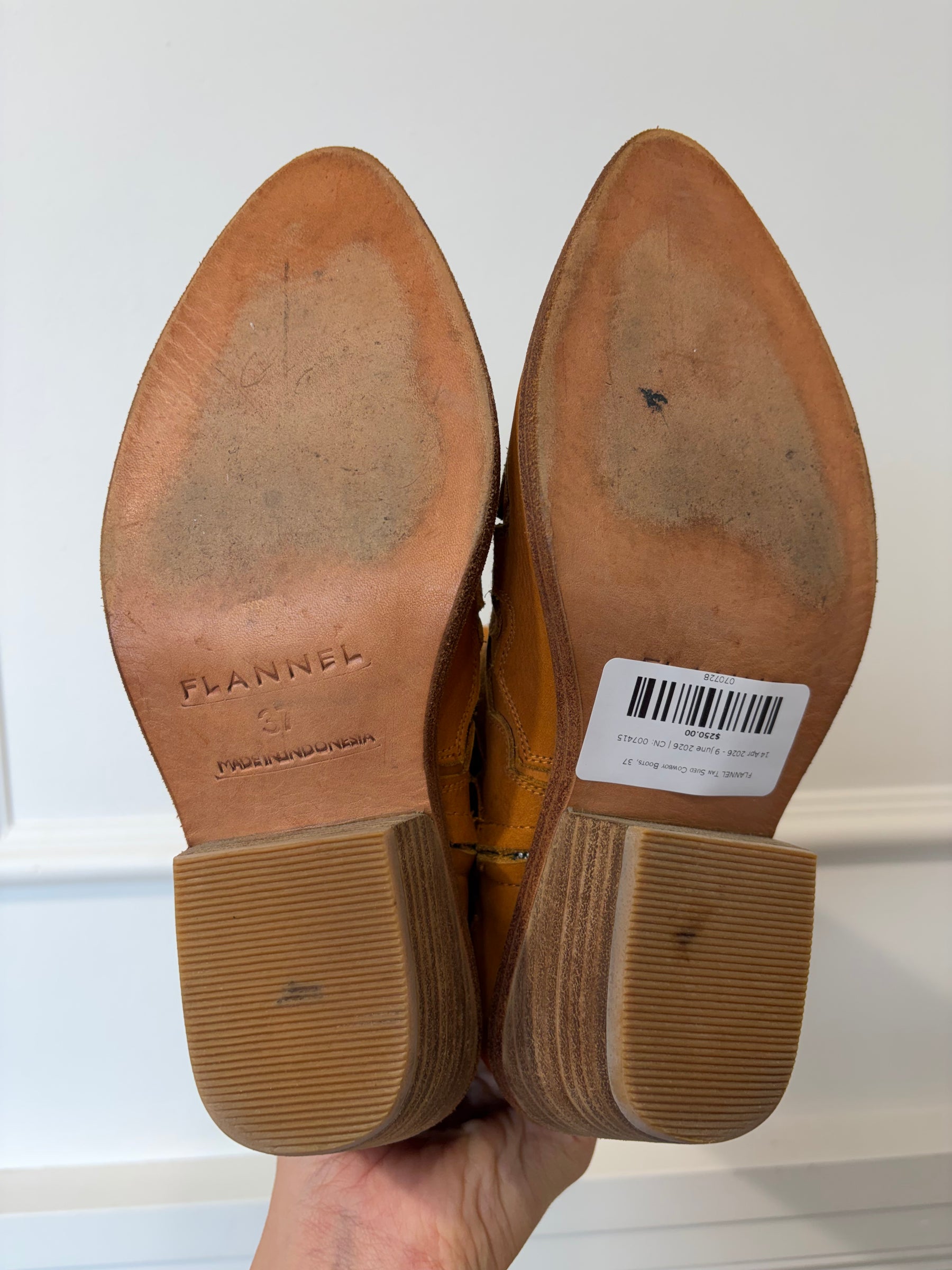 FLANNEL Tan Sued Cowboy Boots, 37