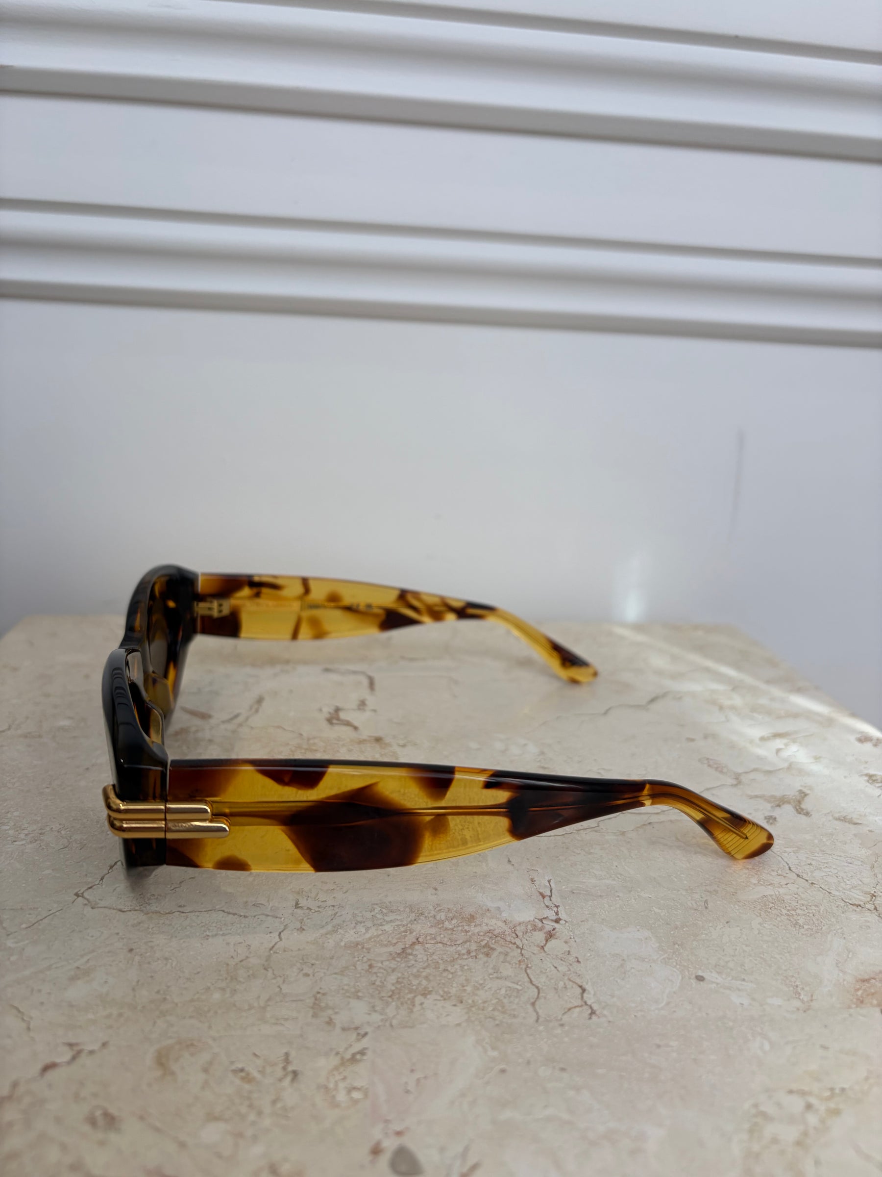 Bottega Veneta Tortoisesehell Oval Sunglasses