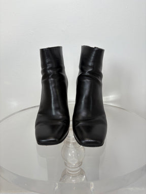 Scanlan Theodore Black Leather Heeled Ankle Boot, 40
