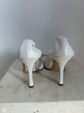 Scanlan Theodore White Bow Pumps, 38