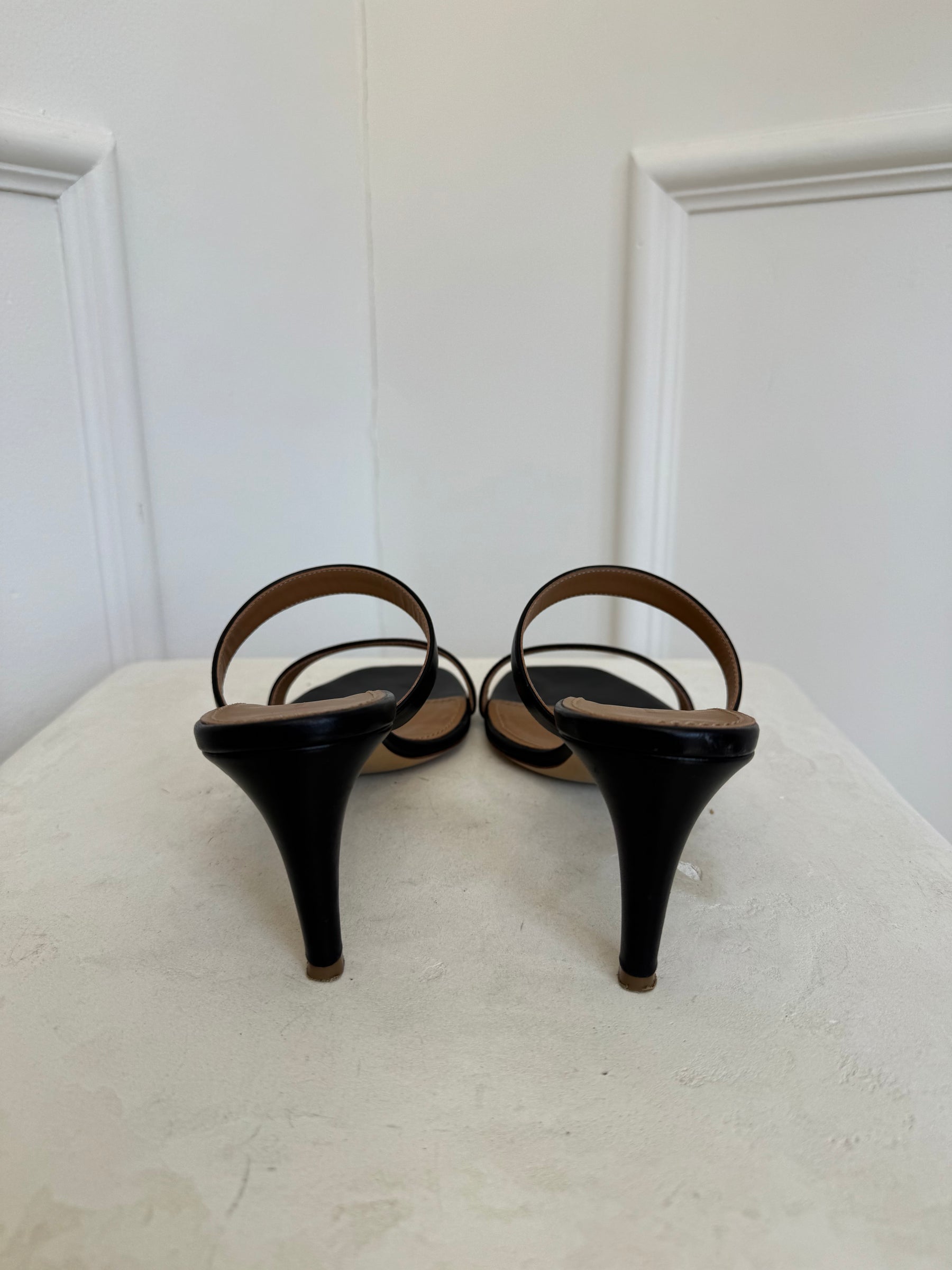Mansur Gavriel Black Leather Strappy Heels, 41