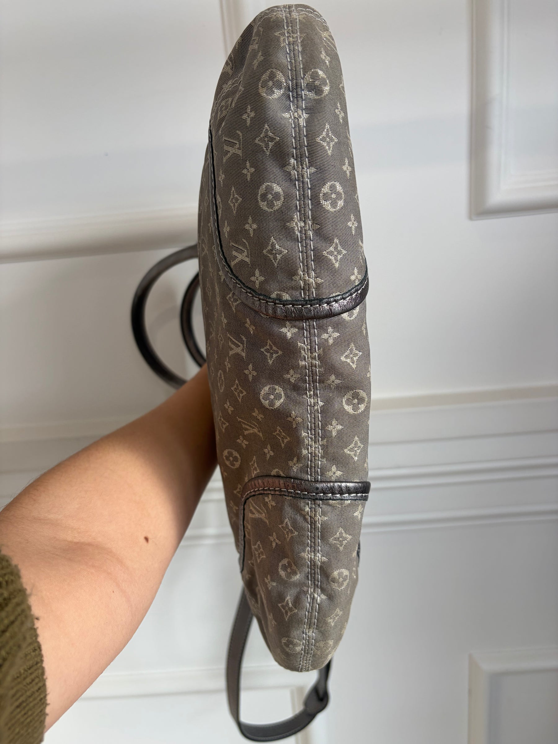 Louis Vuitton Grey and Silver Platine Monogram Mini Lin Bersace Bag