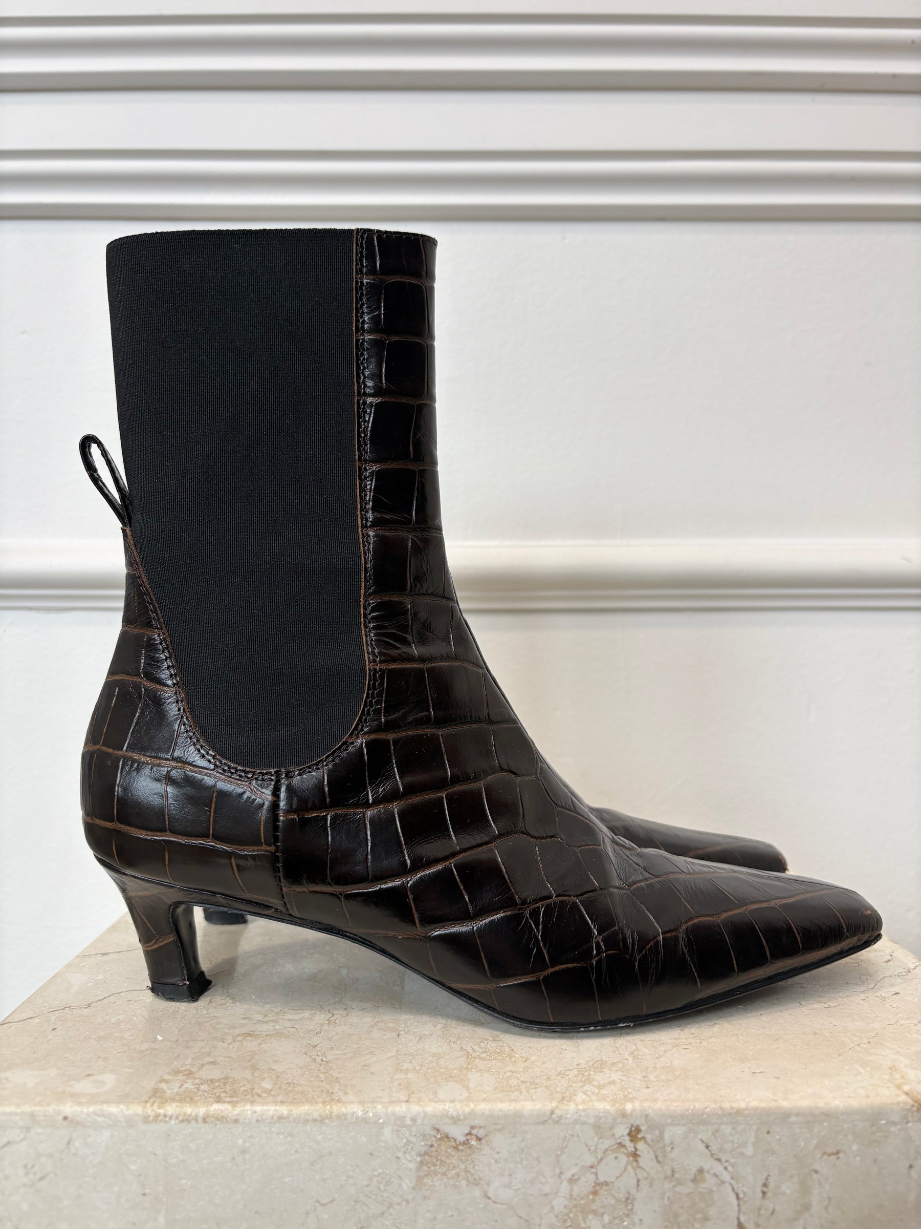 Totême Brown Mock Croc Leather ankle Boots, 36