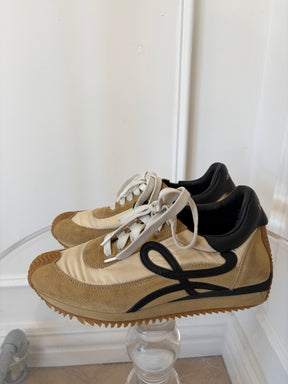 Loewe Beige Suede and black Leather Flow Runner, 38