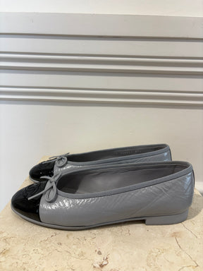 Chanel Grey Crinkled Leather Ballet Flats with Black Patent Cap, 37.5