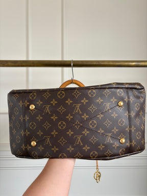 Louis Vuitton Canvas Monogram Artsy Bag