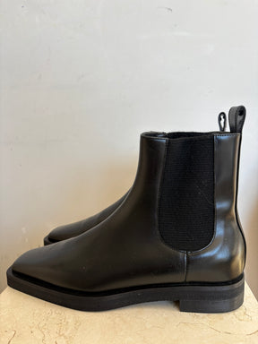 Totême Black Leather Ankle Boots, 39