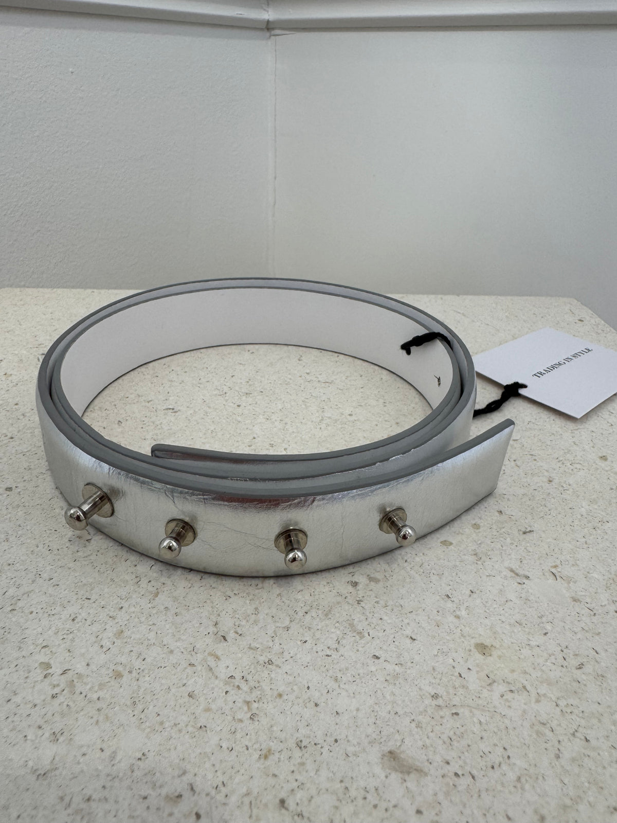 Scanlan Theodore Silver Leather Press Stud Belt, M