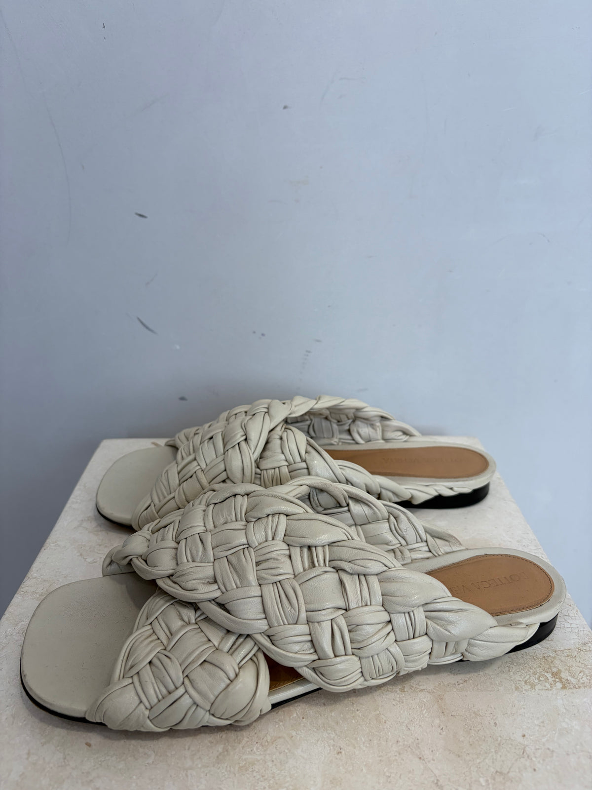 Bottega Veneta Ecru Woven Leather Slides, 40
