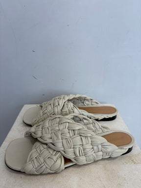 Bottega Veneta Ecru Woven Leather Slides, 40