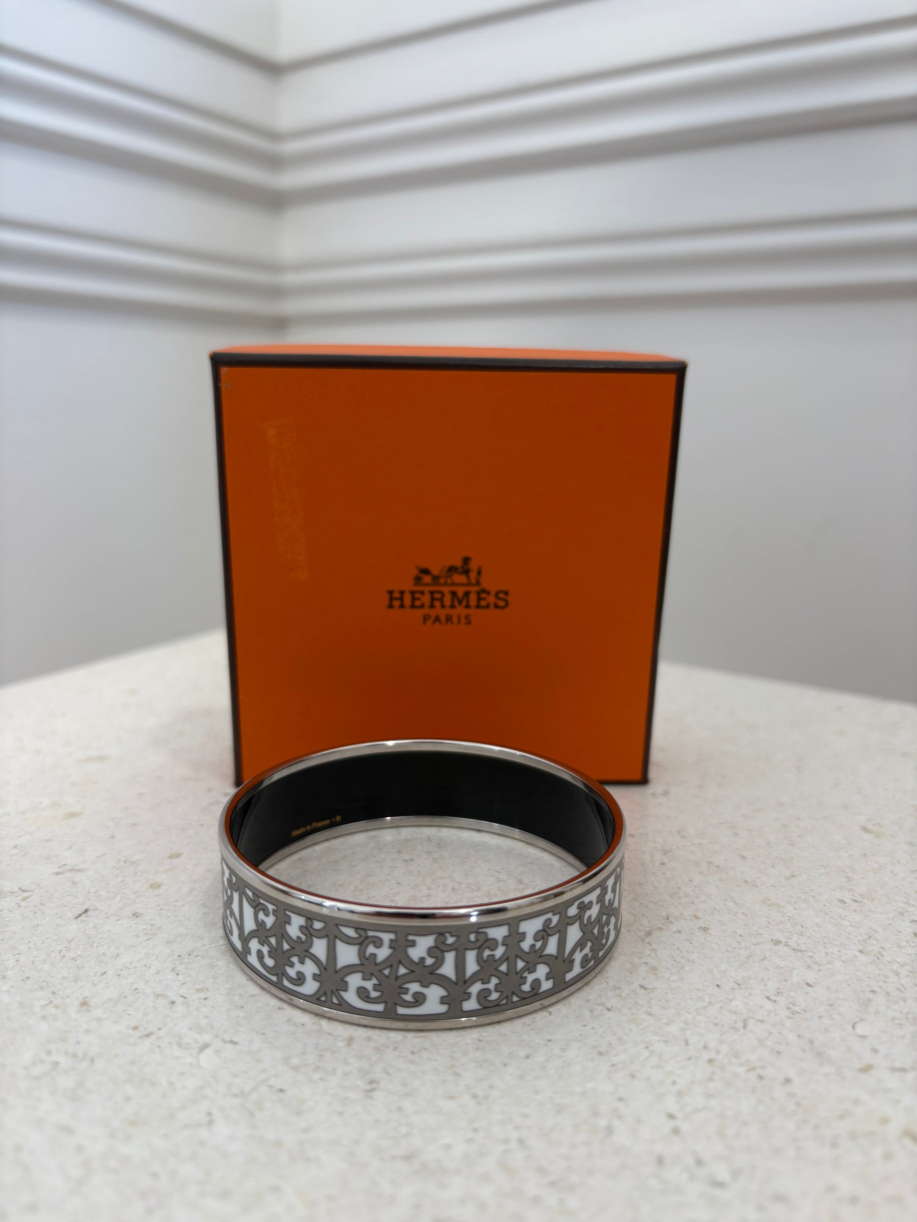 Hermes White and Silver Enamel Bangle