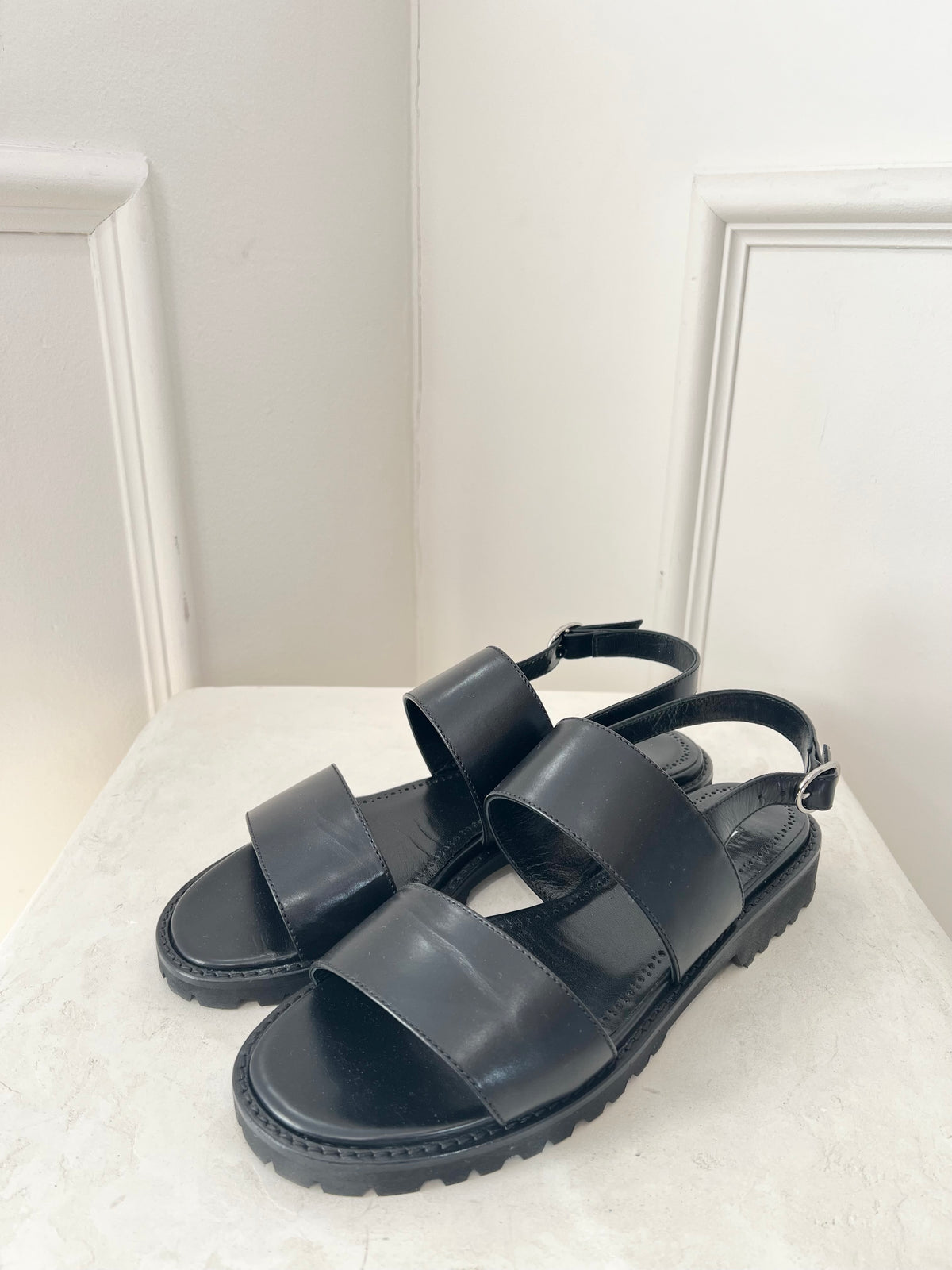 Manolo Blahnik Black Leather Chunky Sole Sandals, 39