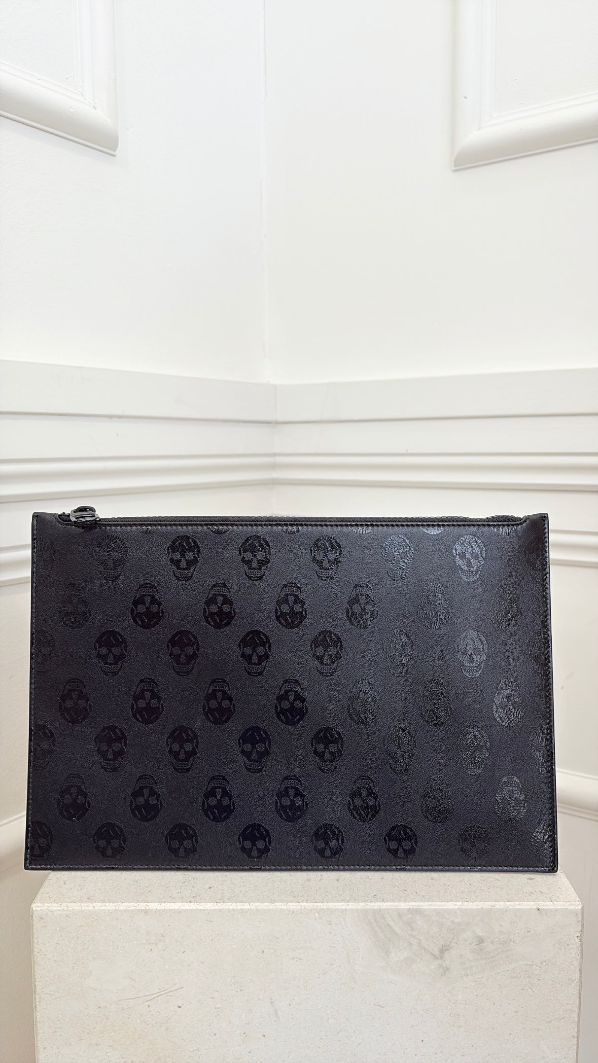 Alexander McQueen Black Leather Skull Pouch