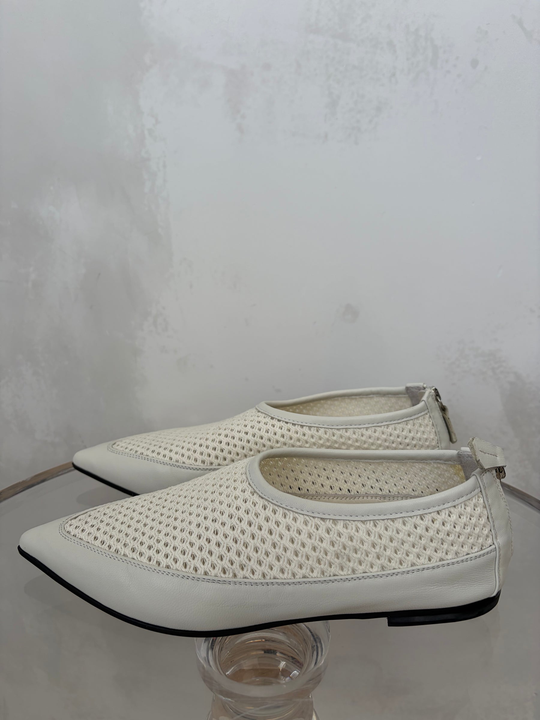 bassike Off White Pointed Toe Mesh Leather Flats, 37