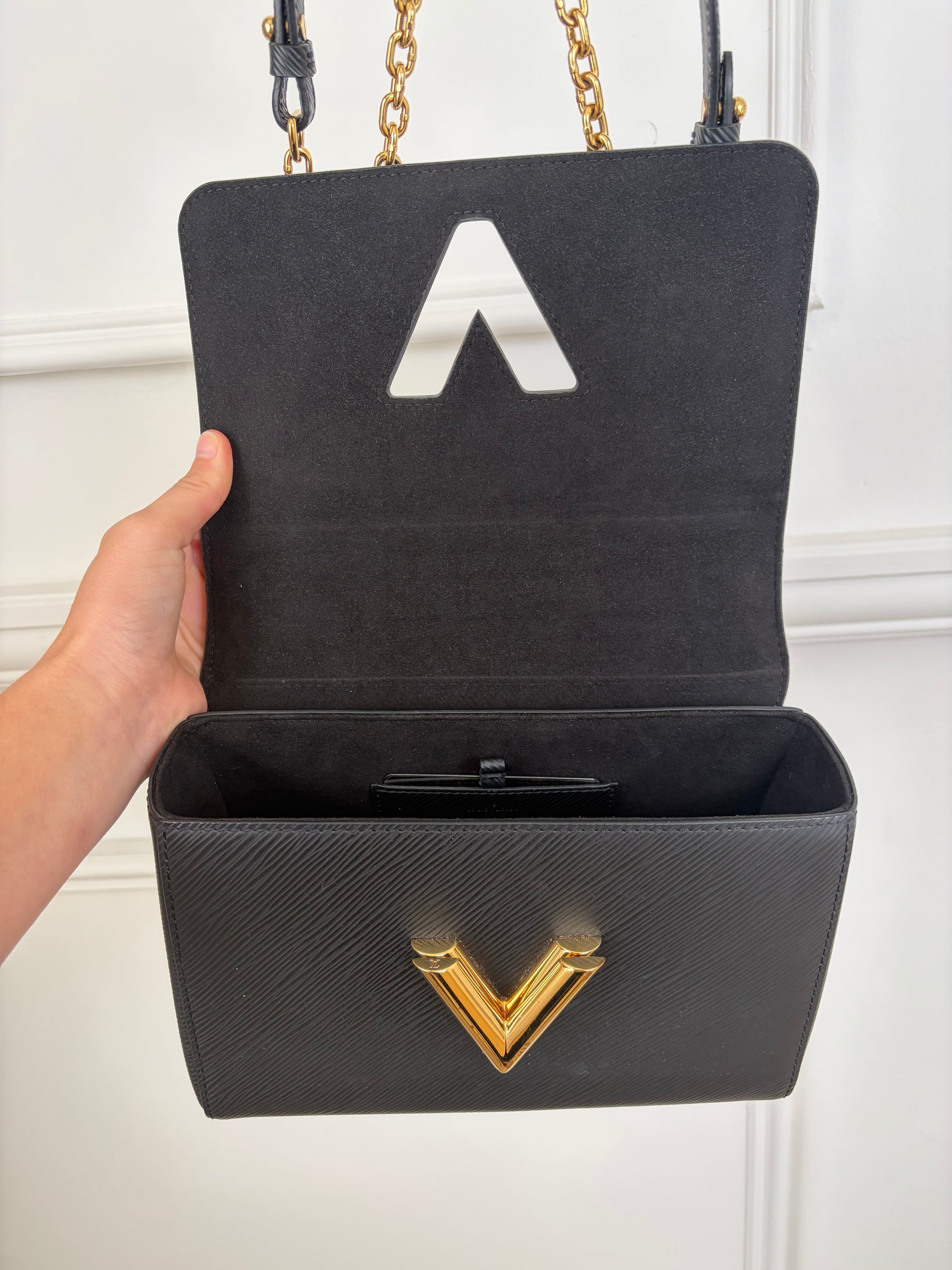 Louis Vuitton Black Epi Leather Twist Shoulder Bag