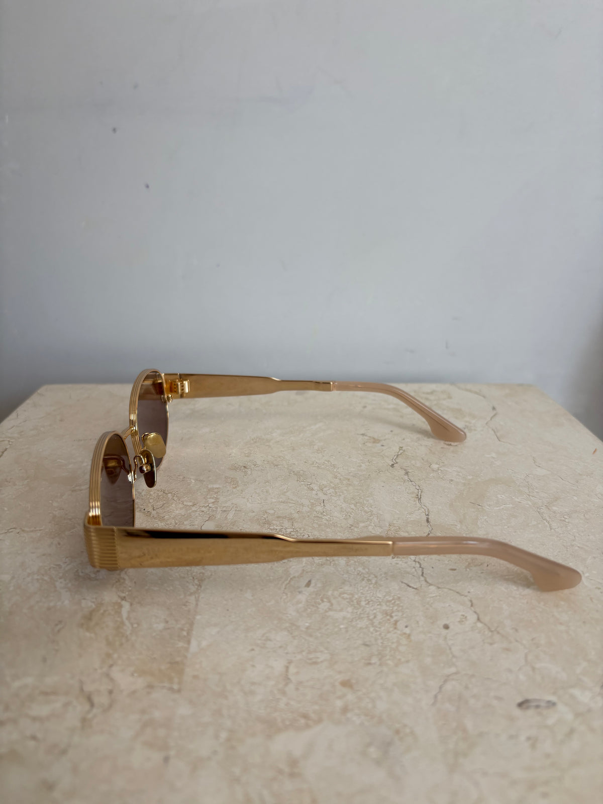 Scnalan Theodore Gold Oval Sunglasses