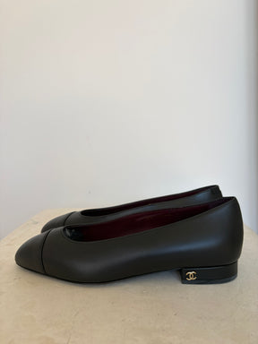 Chanel Uniform Ballet flats Black, 36C