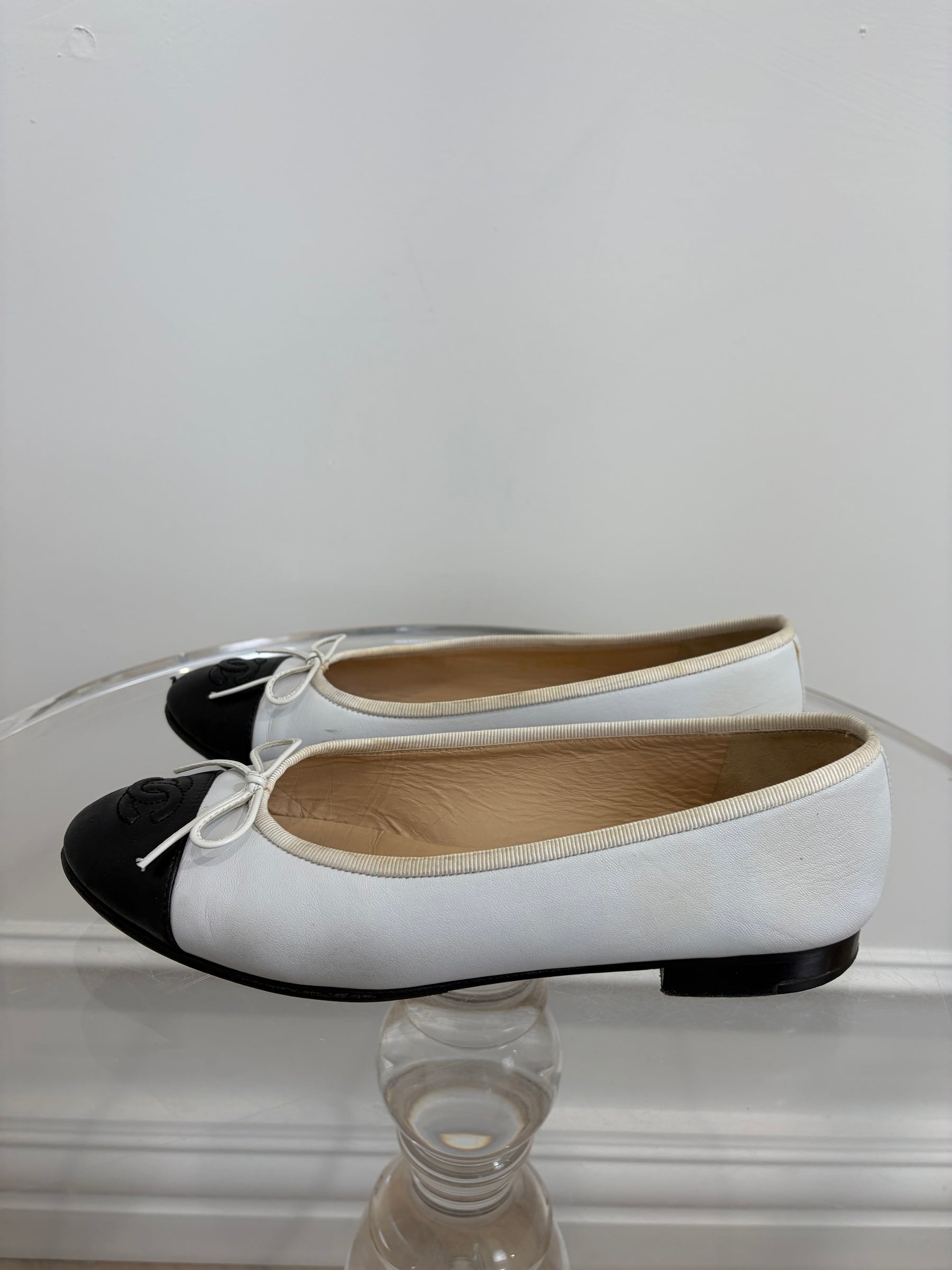 Chanel White and Black Leather Ballet Flats, 37.5