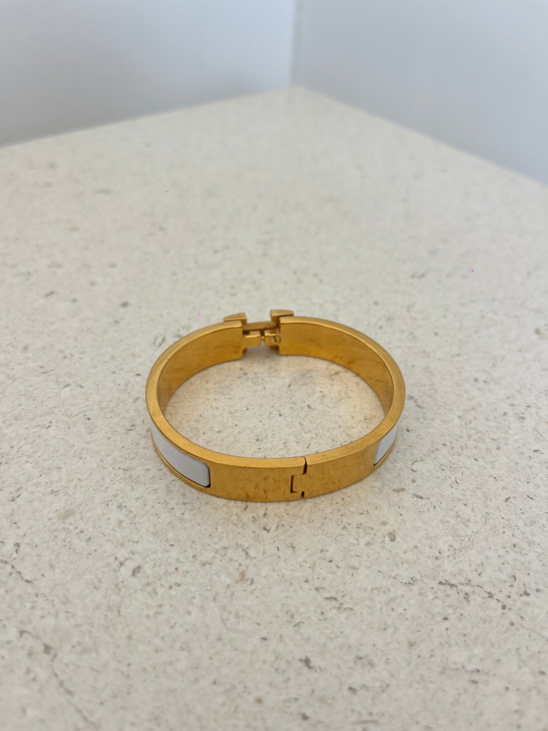 Hermès Clic H Bracelet White With Gold HW GM