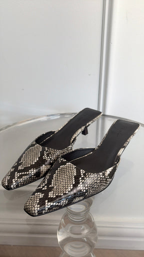 St agni Kitten Heel Mule In Snake, 37.5D