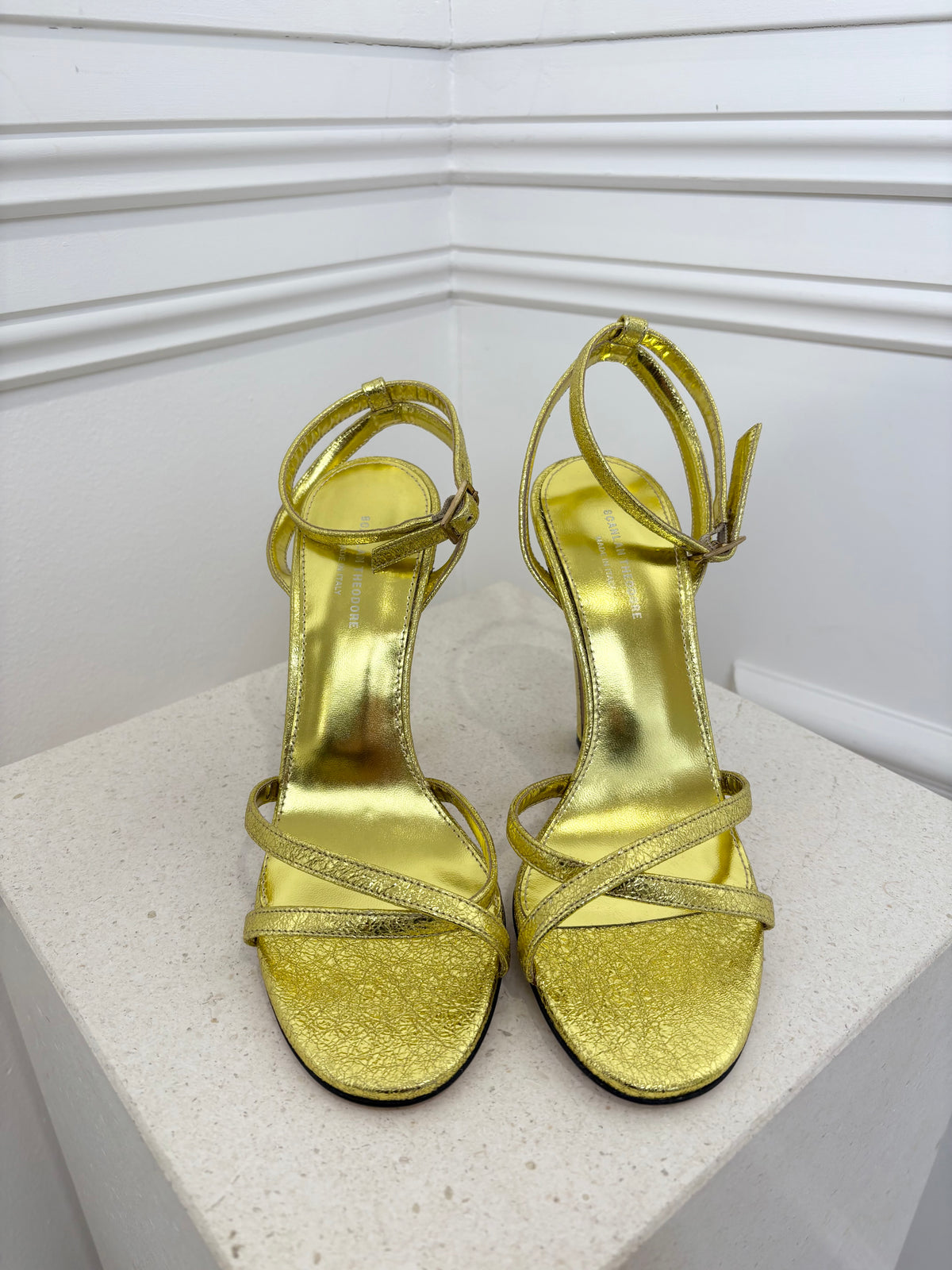 Scanlan Theodore Gold Criss Cross Heeled Sandal, 38