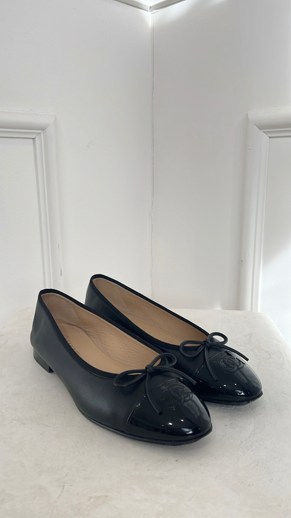 Chanel Black Leather Ballerinas, 39 C