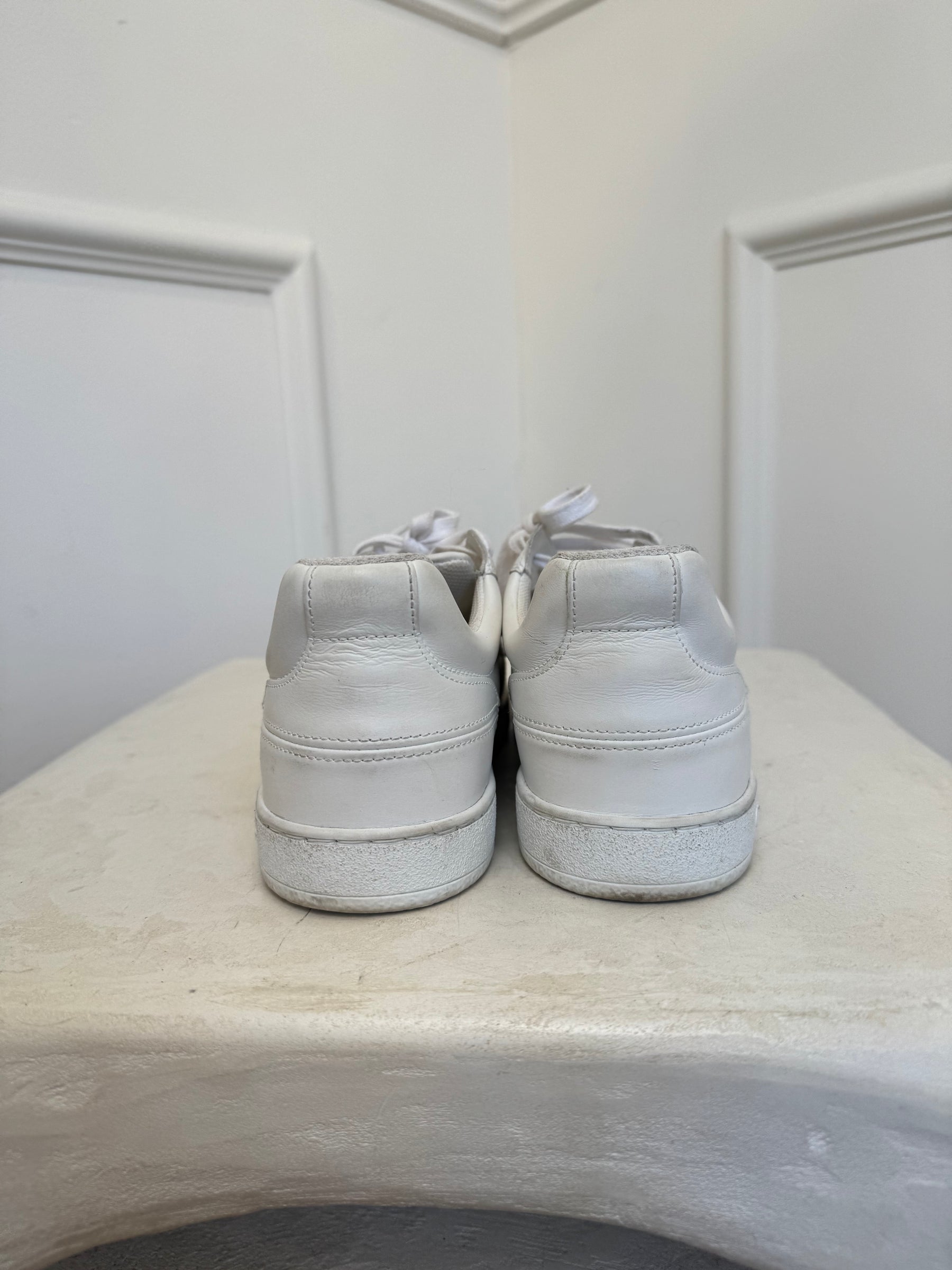 Dior White Leather Star Logo Sneaker, 36