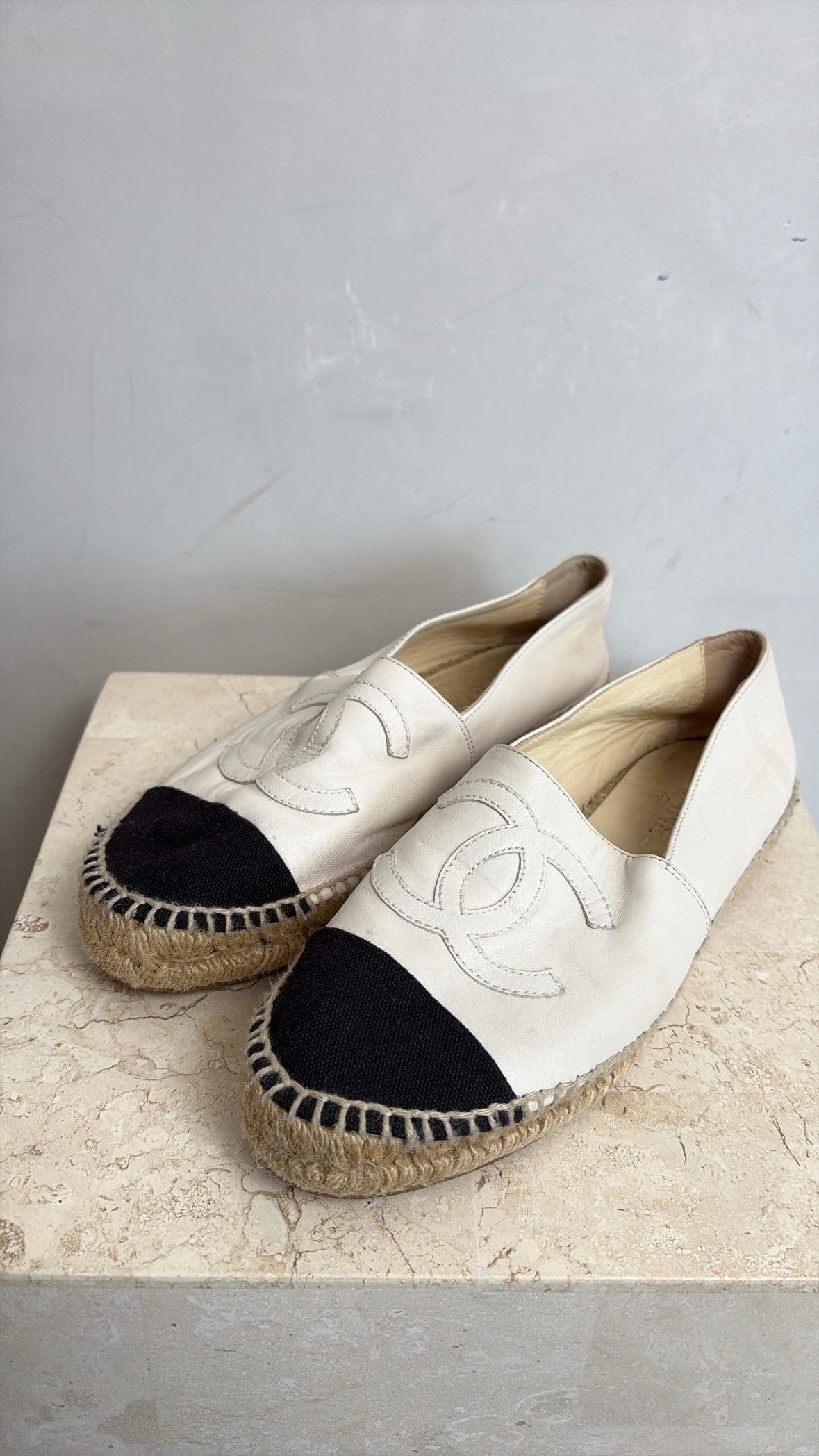 Chanel CC Logo Espadrilles White Black, 38
