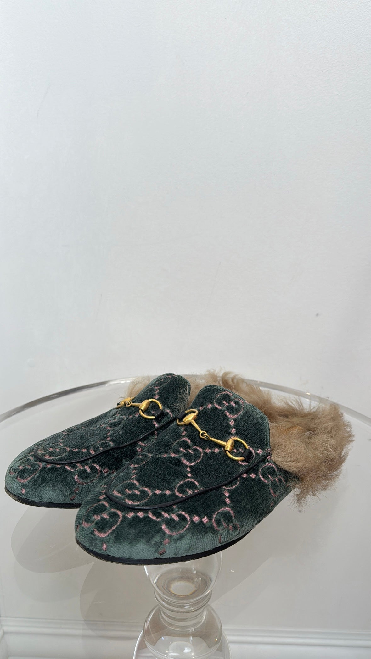 Gucci Green Velvet Monogram Shearling Princeton Mules, 38