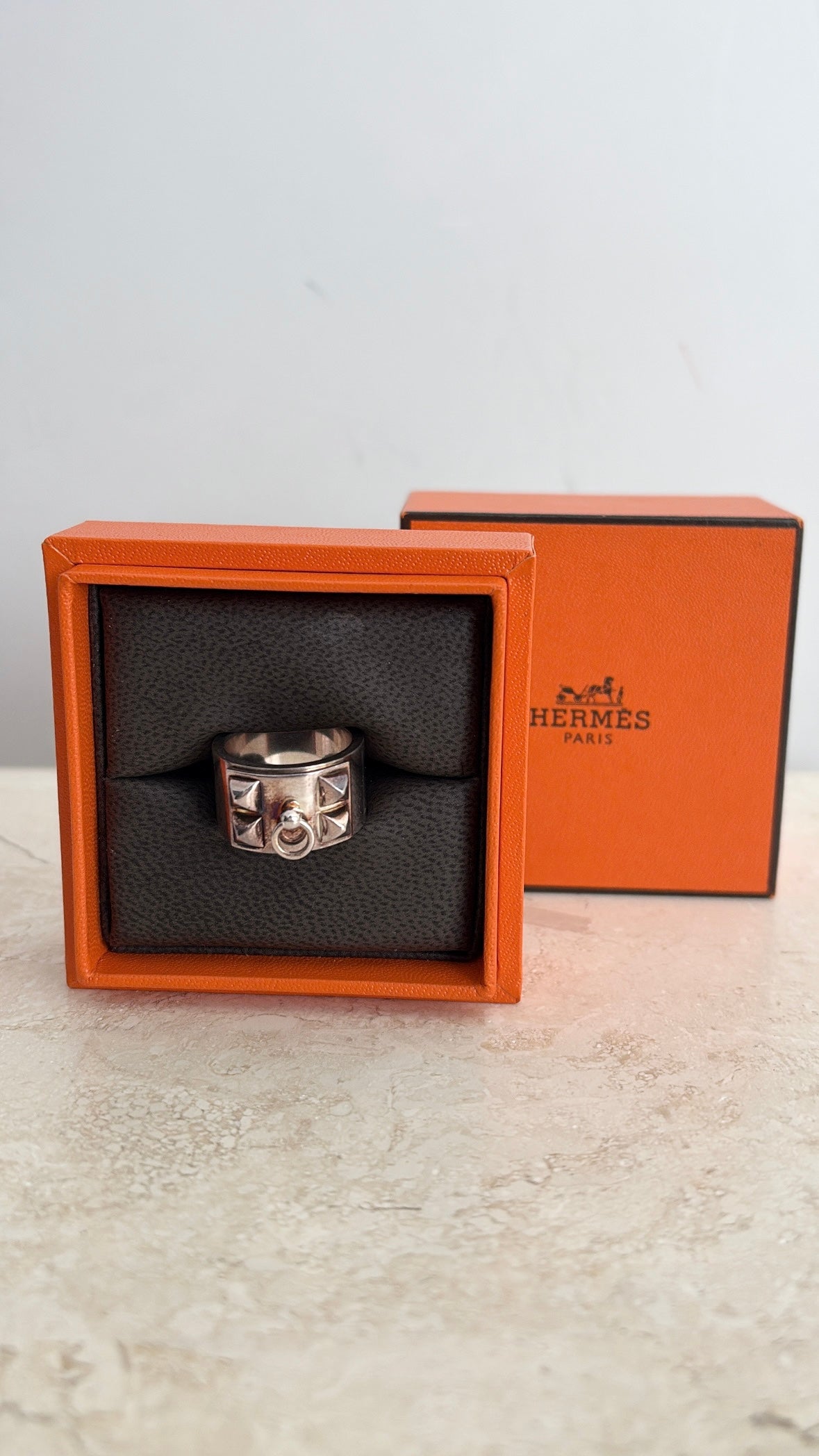 Hermès Silver Collier De Chien Ring, 52