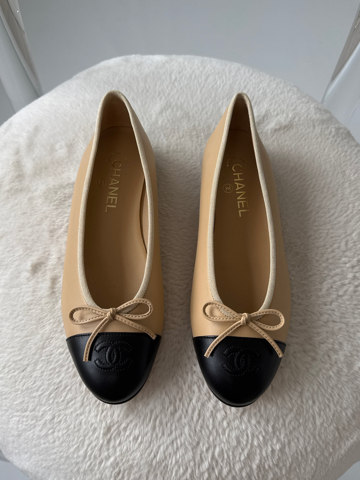 Chanel Beige and Black Ballet Flats, 39 C