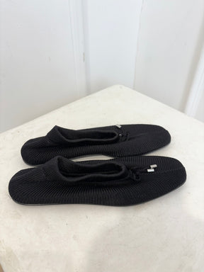 Totême Knitted Ballerina Shoes Black, 37