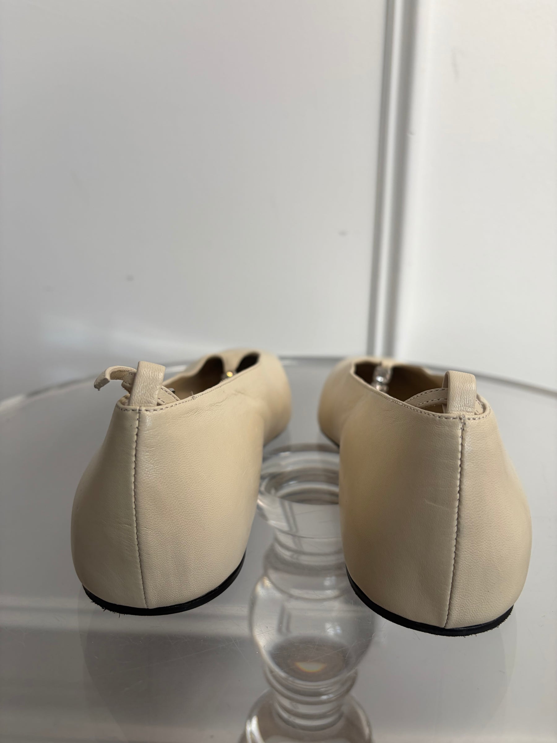 Jill Sandler Crystal Embellished Leather Ballet Flats In Cream, 37
