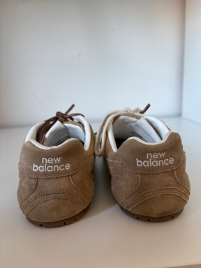 Miu Miu x New Balance Beige Suede 530 Sneakers, 40