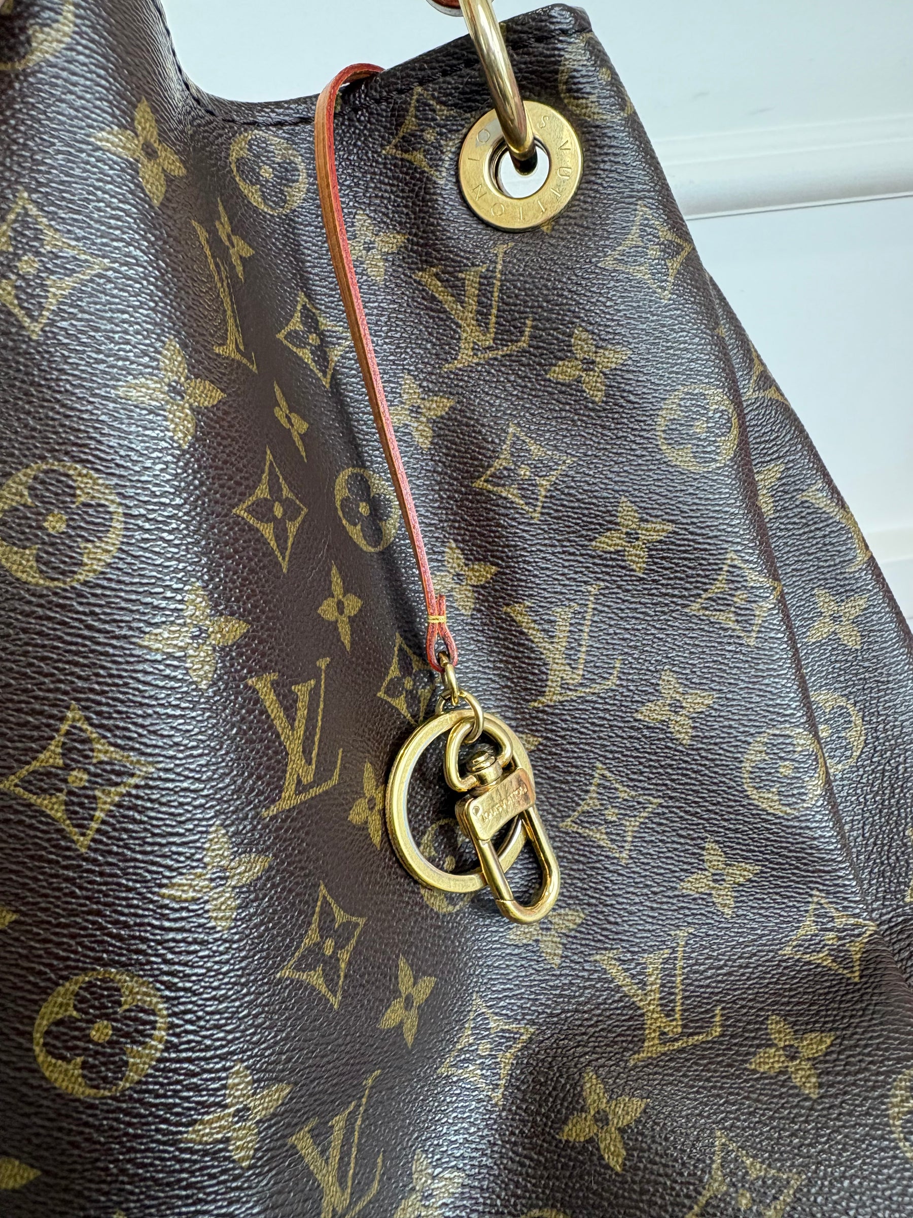 Louis Vuitton Canvas Monogram Artsy Bag