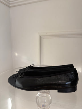 Chanel Black Patent Leather Ballerinas, 36.5 C