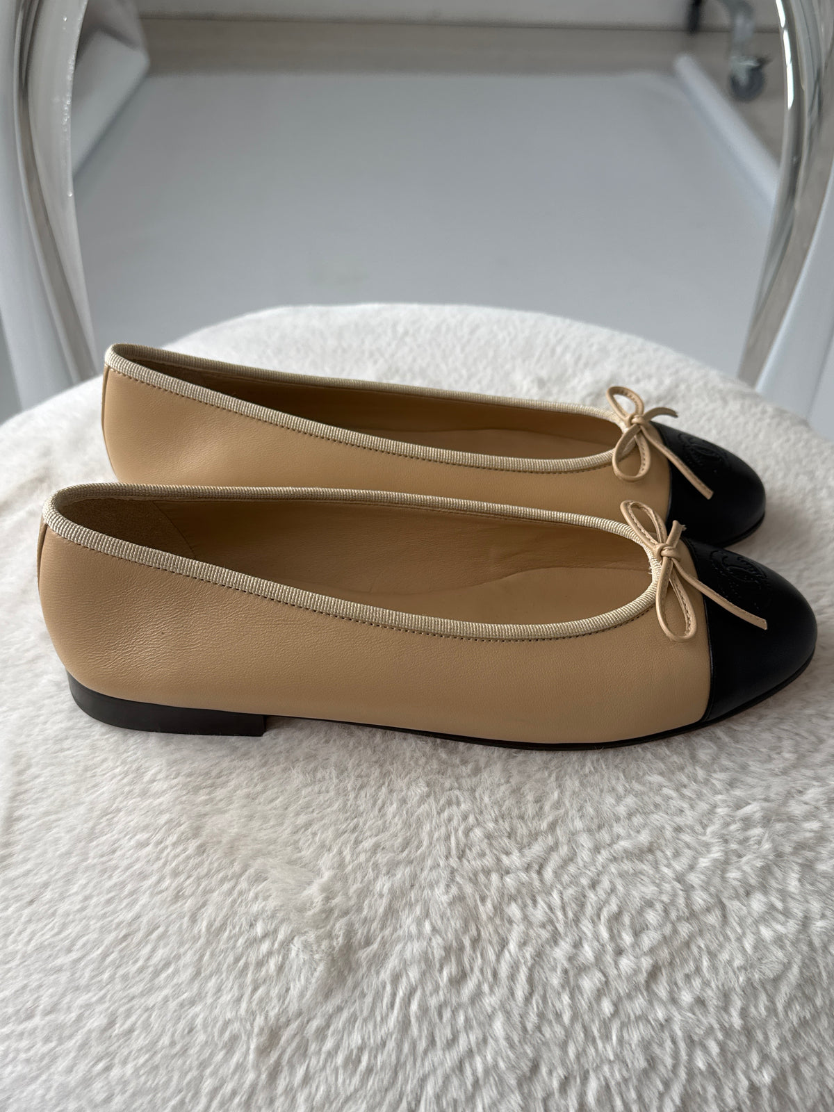 Chanel Beige and Black Ballet Flats, 39 C